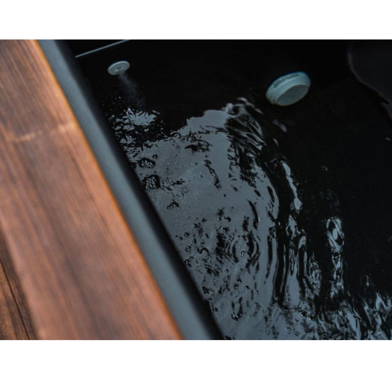 Kooru Luxury Cold Plunge Tub – Handcrafted Redwood with Built-In Chiller & Ozone Filtration