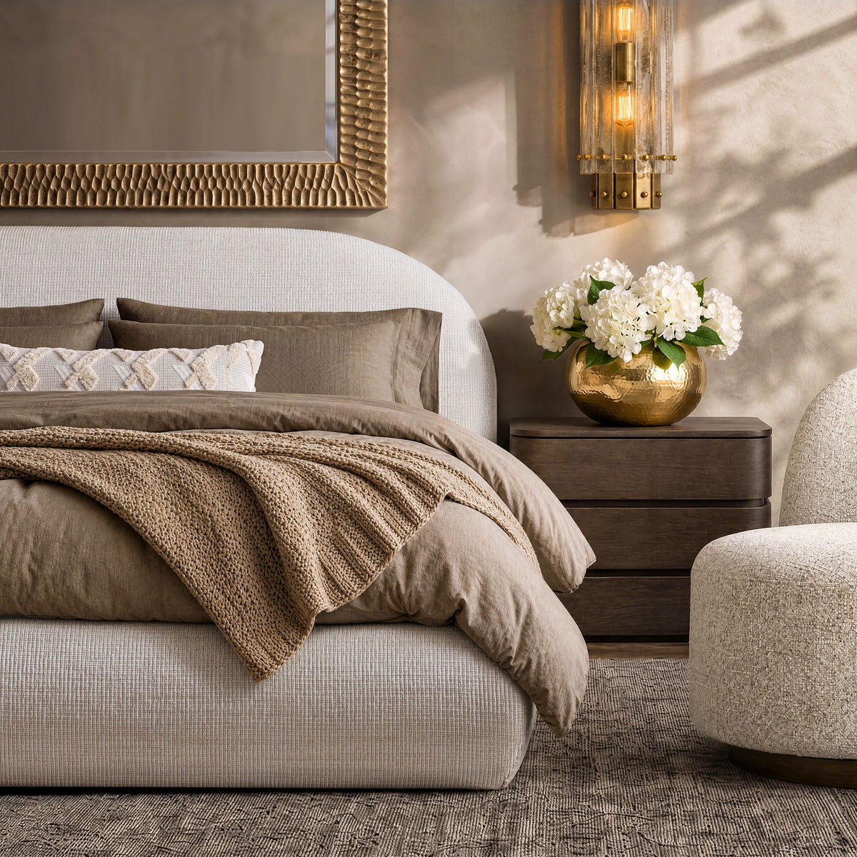 Archie Puffy Luxury Upholstered Platform Bed – Queen & King