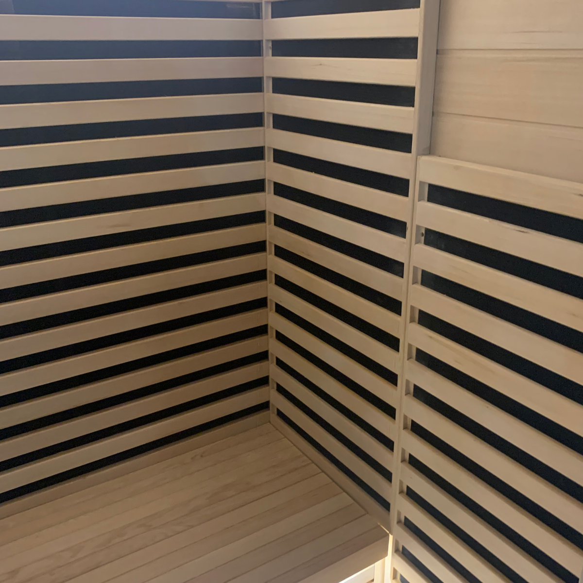 Blisspod Bergen Deluxe Full Spectrum Indoor Sauna